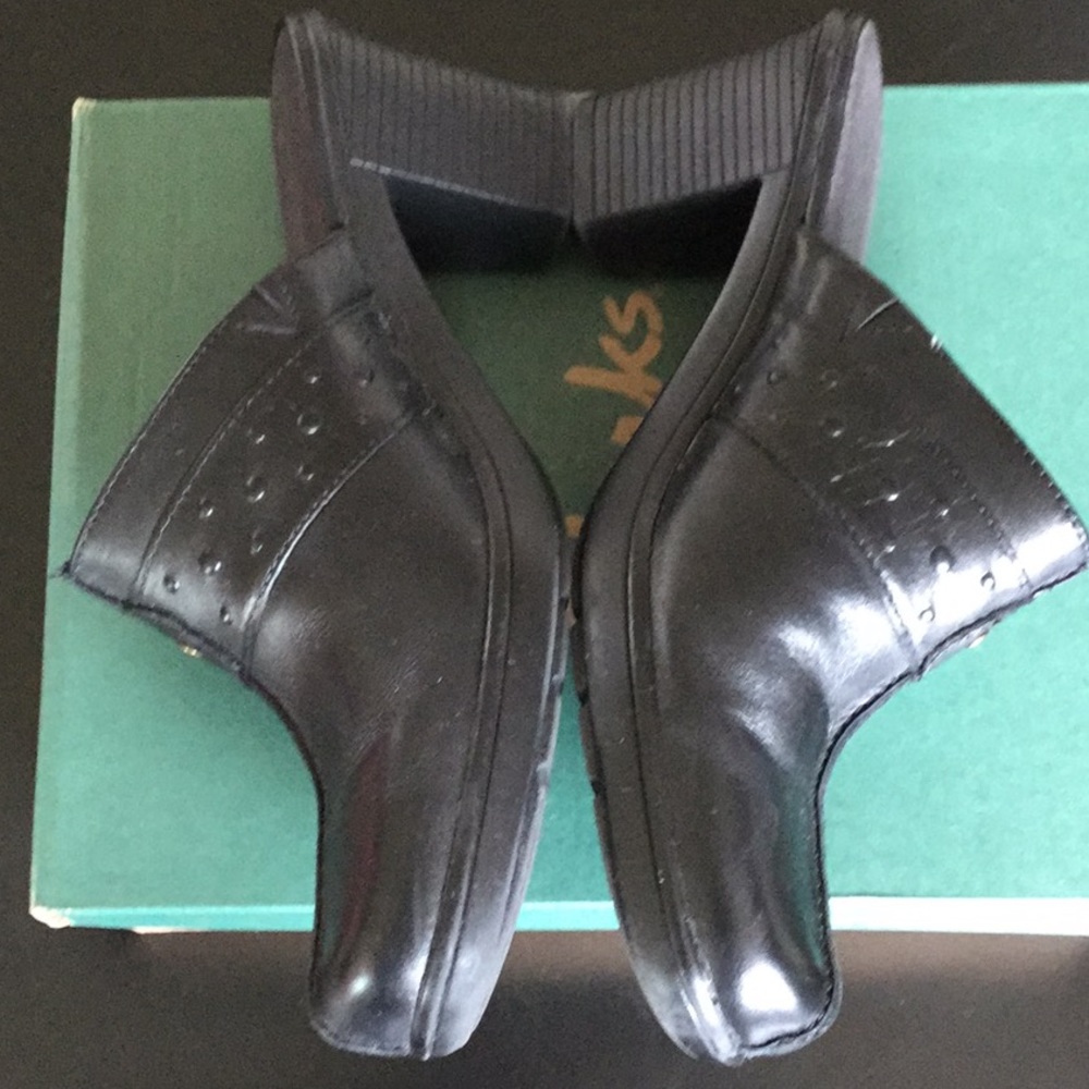 Clark’s clogs - Picture 3 of 5